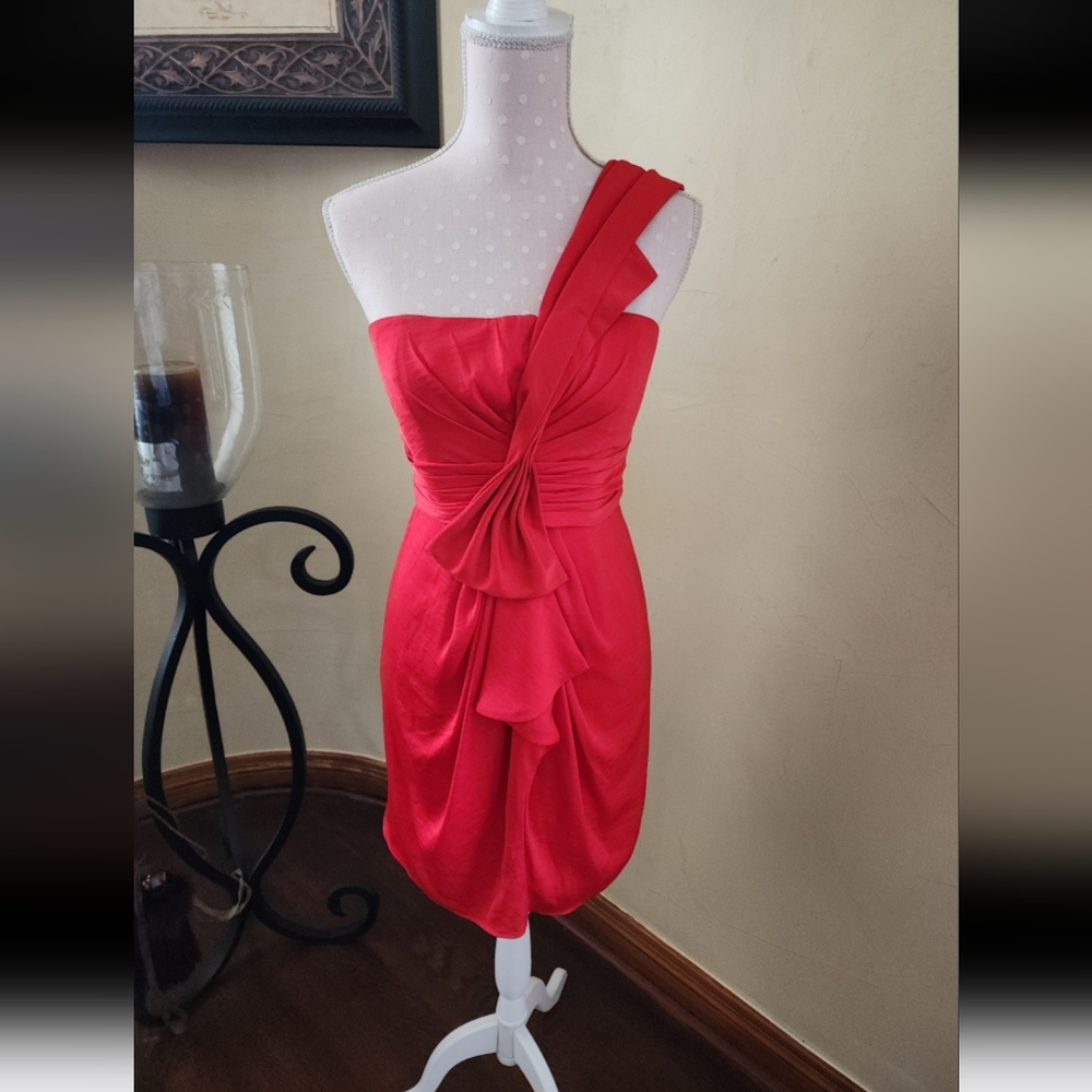 BCBGMAXAZRIA Women's Elegant Red One-Shoulder Dress